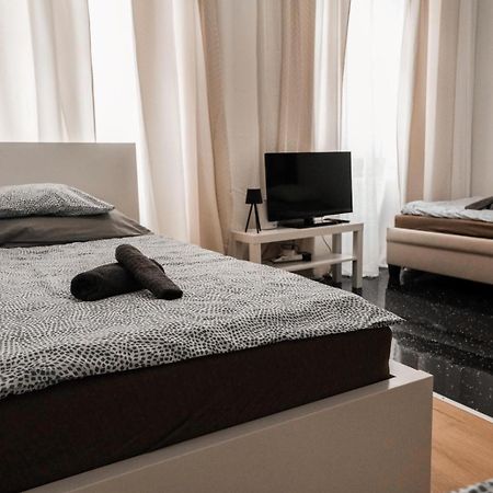 וינה Wl Apartments #10R מראה חיצוני תמונה