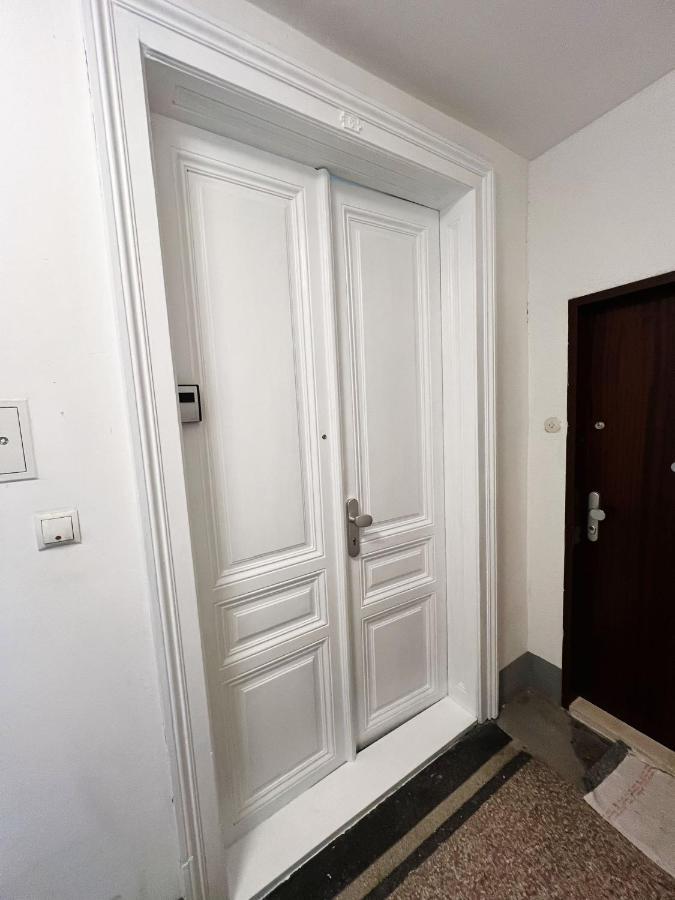 וינה Wl Apartments #10R מראה חיצוני תמונה